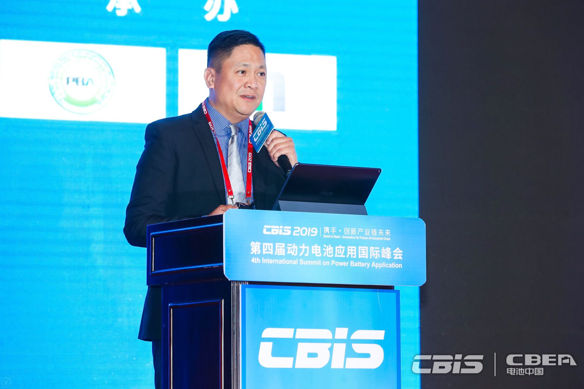 菲律賓電動(dòng)車(chē)協(xié)會(huì)會(huì)長(zhǎng)埃蒙德·阿拉加：致力推動(dòng)菲電動(dòng)車(chē)產(chǎn)業(yè)發(fā)展