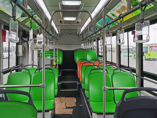 助力建設(shè)綠色海濱城市 銀隆新能源公交車再度加盟湛江