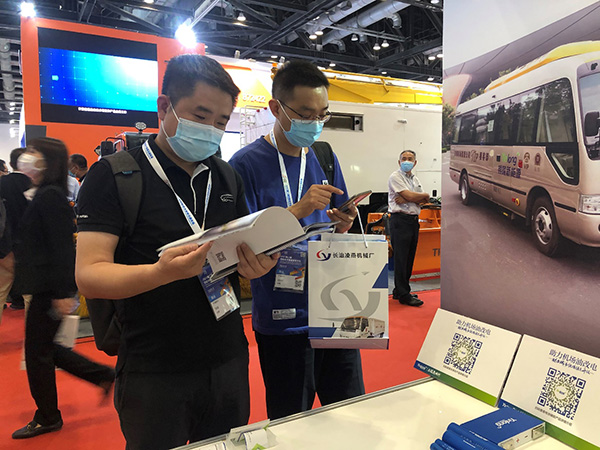 矩陣亮相民航展 銀隆“油改電”助跑綠色機(jī)場(chǎng)建設(shè) 矩陣亮相民航展 銀隆“油改電”助跑綠色機(jī)場(chǎng)建設(shè)