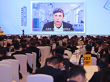 簽約諾貝爾獎(jiǎng)得主，超威集團(tuán)發(fā)布三大單品電池