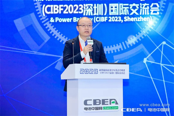 凌頂能源梅驁:快充與換電將帶來(lái)補(bǔ)能模式變革 凌頂能源梅驁:快充與換電將帶來(lái)補(bǔ)能模式變革