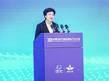 遂寧市委副書記、市長劉會英致辭